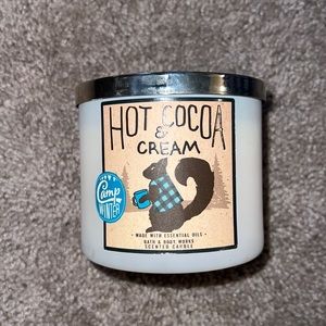 Hot cocoa and cream bath and body works candle